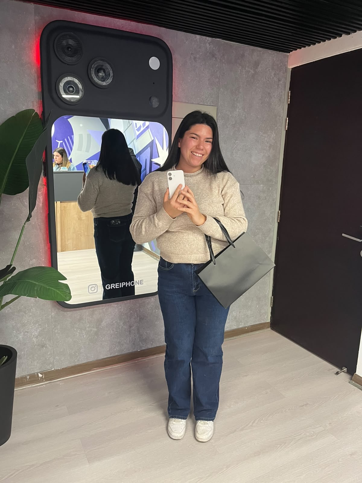 Cliente GREIPHONE estrenando su iPhone